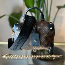 LOUIS VUITTON Petite Malle