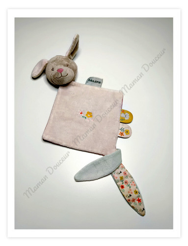 Doudou plat iris lali - plat, et