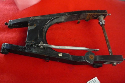 Forcellone axe roue arrière - axe,