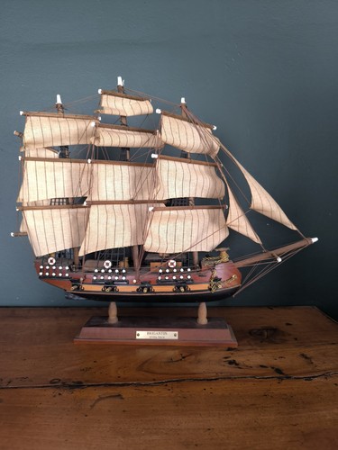 Ancienne maquette voilier - de,