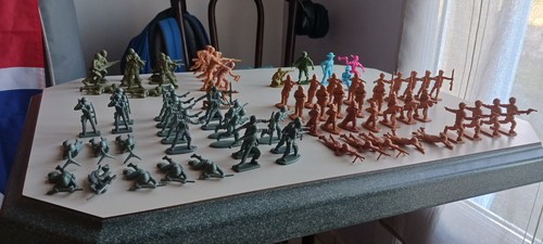 Lot airfix petits soldats - 76,