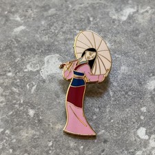 DISNEY MULAN PIN BADGE HOLDING A PINK UMBRELLA PARASOL