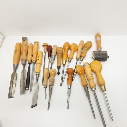 Vintage woodworking chisels - vintage,