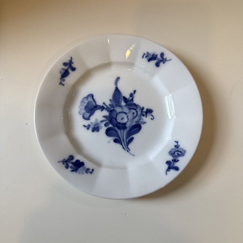 Royal copenhagen blue - royal, flowers