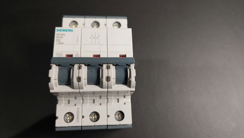Disjoncteur siemens 5sy6302 - disjoncteur,