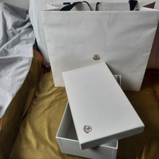 Boite vide MONCLER