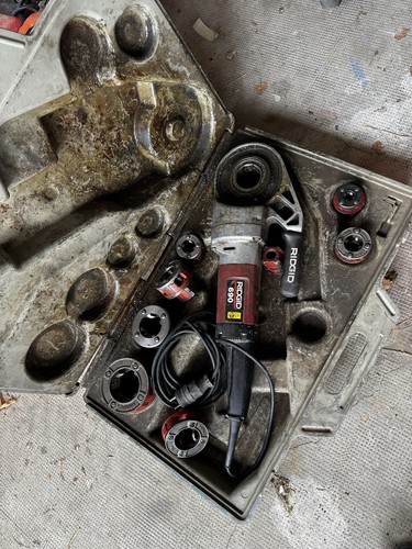 Ridgid 690 filaire avec - 690,