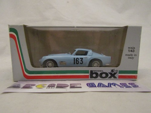 Voiture ferrari 250 - 1/43, tour
