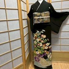 6488# Kimono Japonais Tomesode