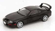 Toyota Supra MK4 de 1993 noir