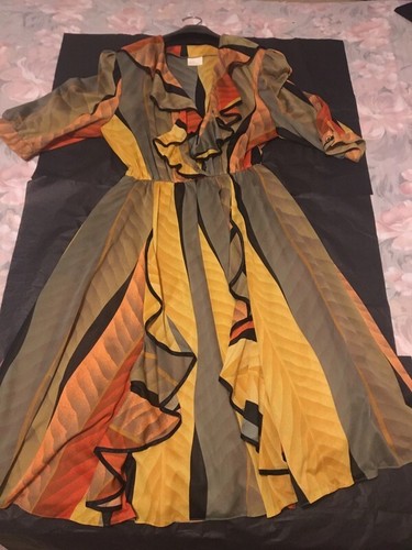 Robe longue volants - mi,