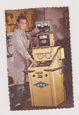 Old postcard ? man standing station Vive Saint Eloi colored 1950s 75