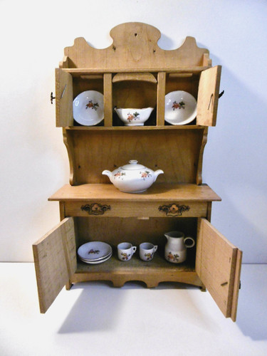 Jouet ancien vaisselier de - jouet,