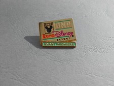 Pin's DISNEY - Eurodisney Resort - Avant première - BNP - Tête de mickey