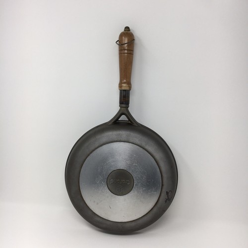 Ancienne poele casserole - ancienne,