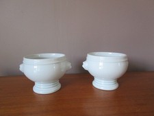 2 Bols à soupe  à l'oignon  à têtes de lion en porcelaine Blanche de Pillivuyt