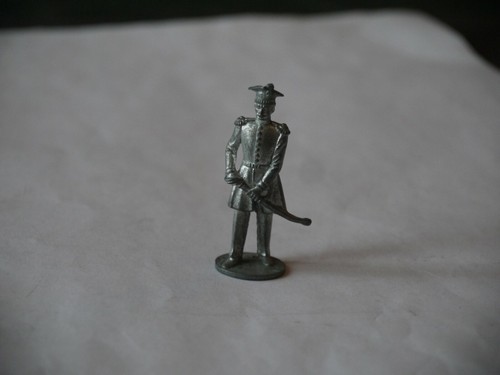 Kinder surprise figurine metal - surprise,