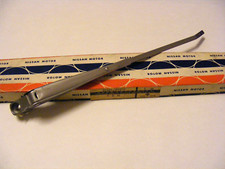 Datsun Nissan LHD Wiper Arm Sunny 1200 B110 26380-H1600 56L AE 1971 NOS OEM