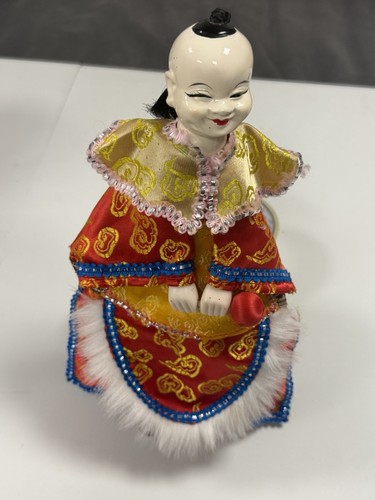 Poupée vintage porcelaine - poupée,