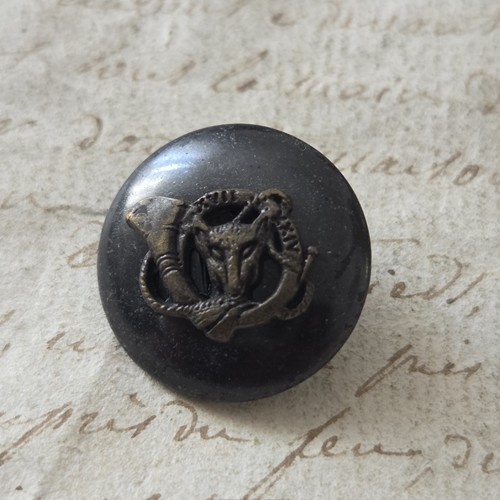 Bouton vénerie ancien - de,