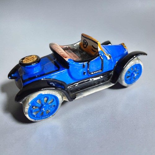 Voiture ancienne ceramique
