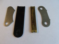 HORLOGER HORLOGERIE MONTRE  CLES POUR OUVERTURE DE BOiTIERS LOT 4 CLES