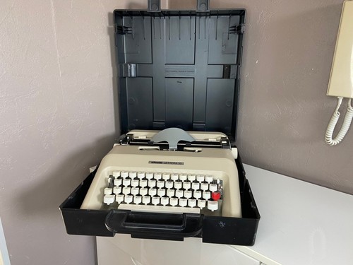 Machine ecrire olivetti - ecrire,