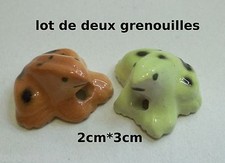 lot de deux grenouilles