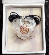 Collier Orgonite Coeur