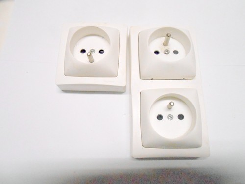 Lot trois prises legrand - lot,