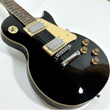 Maestro Single-Cut Black Electric Guitar with Accessories