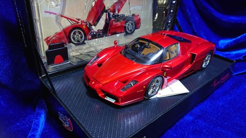 Ferrari enzo f - 1/18,