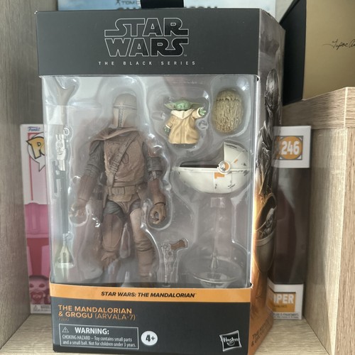 Star wars black series - black,