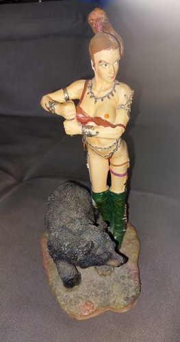 Figurine statue sexy xena