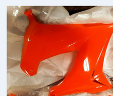 1 CARÉNAGE LATÉRAL TNT ORANGE "COTE DROIT" MOTOS 50cc DERBI SENDA-X RACE-X TREME