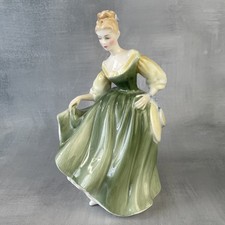 ROYAL DOULTON Figurine femme