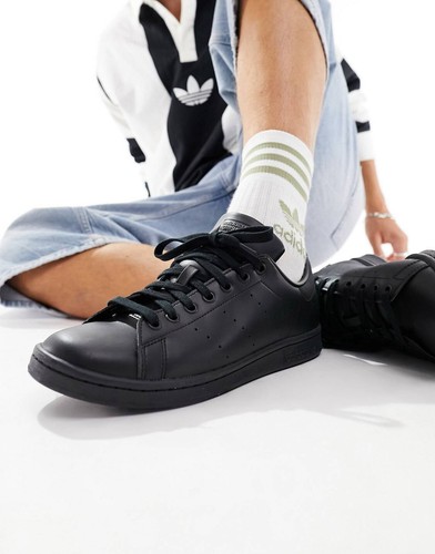 Lot paires adidas stan - lot,