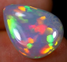 Opale Noire AAA+ 6,64cts 100%