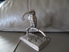 kingfisher watch holder on its