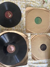 Lot de 72 disques vinyles 78 tours – années 1930 à 1950