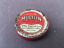 Ancienne boîte de graisse