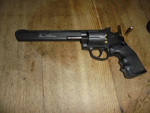 Dan wesson revolvert coup - wesson,