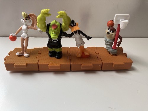 Vintage looney tunes - &, space