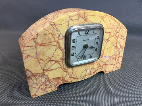 Ancienne petite horloge - , à