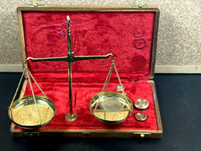 balance Trébuchet, dans sa