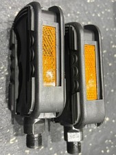 Pédales de vélo authentiques Dahon en plastique avec plaque réfléchissante