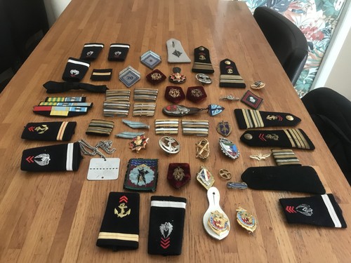Insignes militaires - insignes,