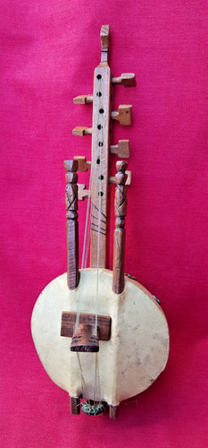 Kora cordes instrument - a,