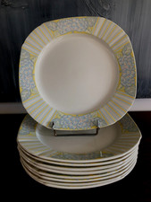 9 ASSIETTES PLATES, FAÏENCE
