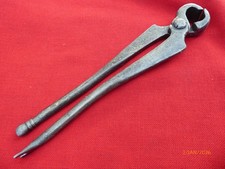 belle tricoise pince de